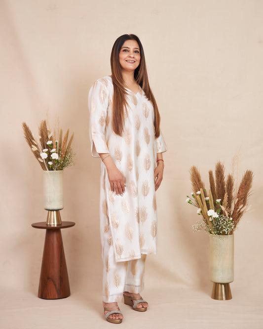 Golden Glimpse (Ivory)