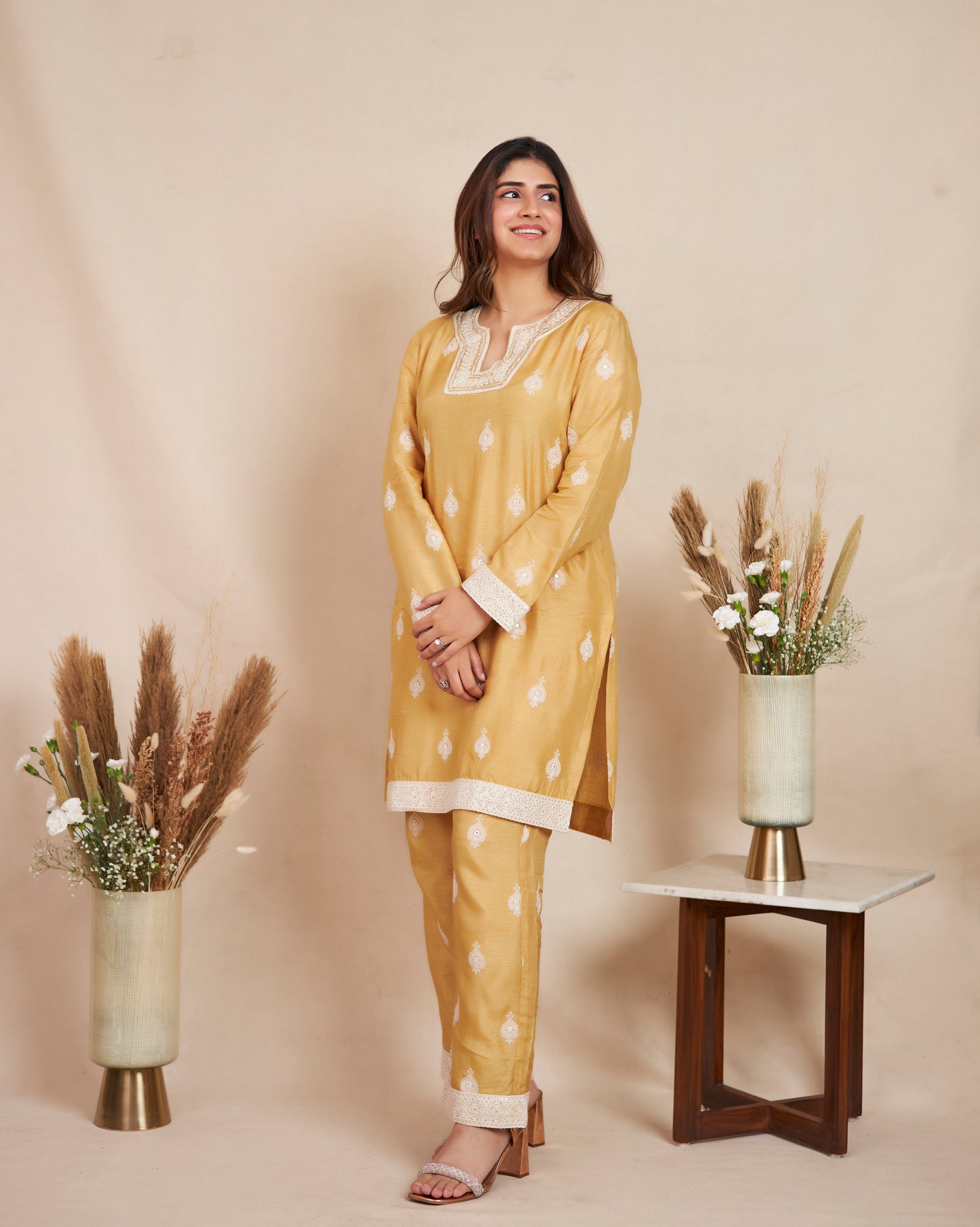 Silken Verse (Mustard)